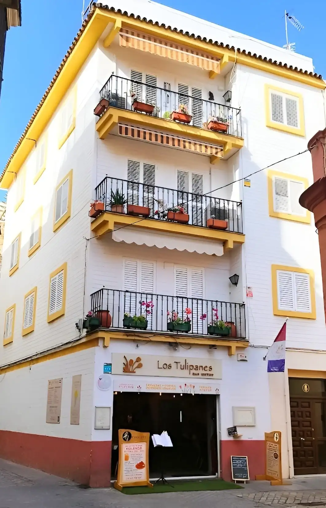 Bistro Tulipanes, restaurante para cenar en el centro de Sevilla