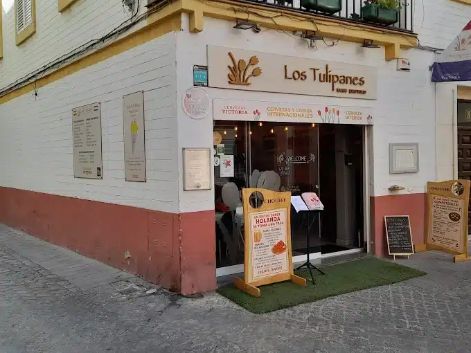 restaurante barato en Sevilla centro Bistro Los Tulipanes