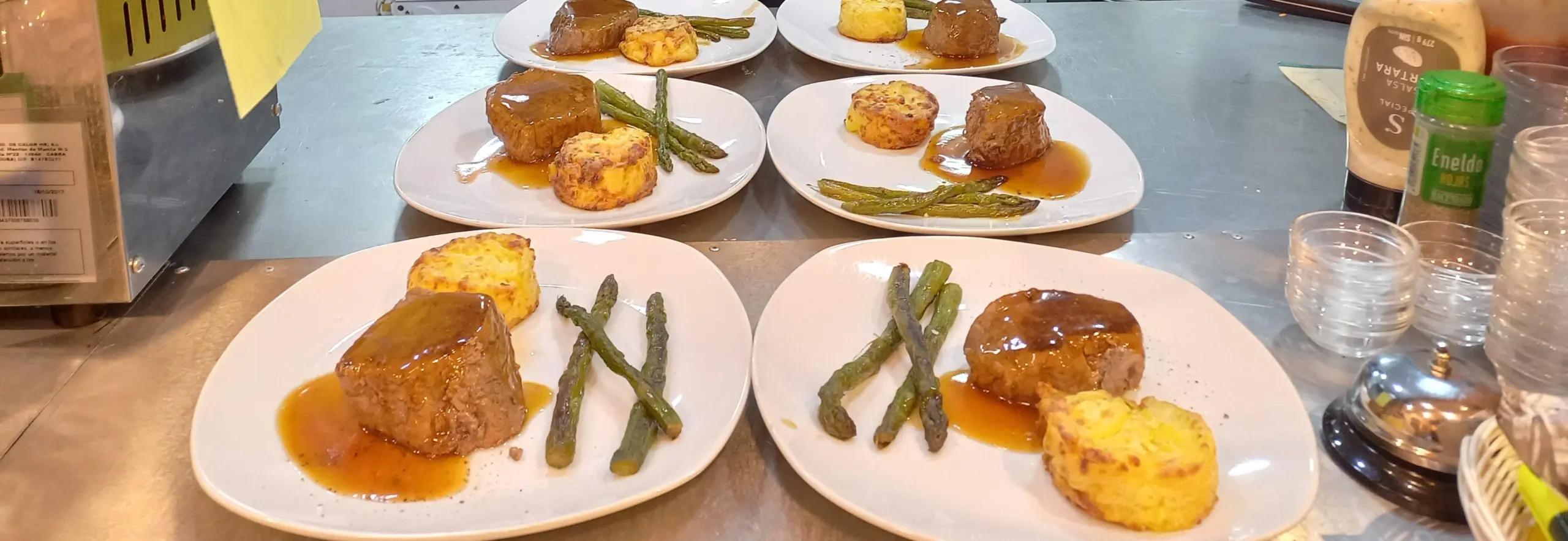 platos típicos sevillanos y comida típica sevillana