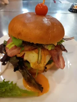 Platos del menú de Navidad sin gluten de Bistro Los Tulipanes en Sevilla